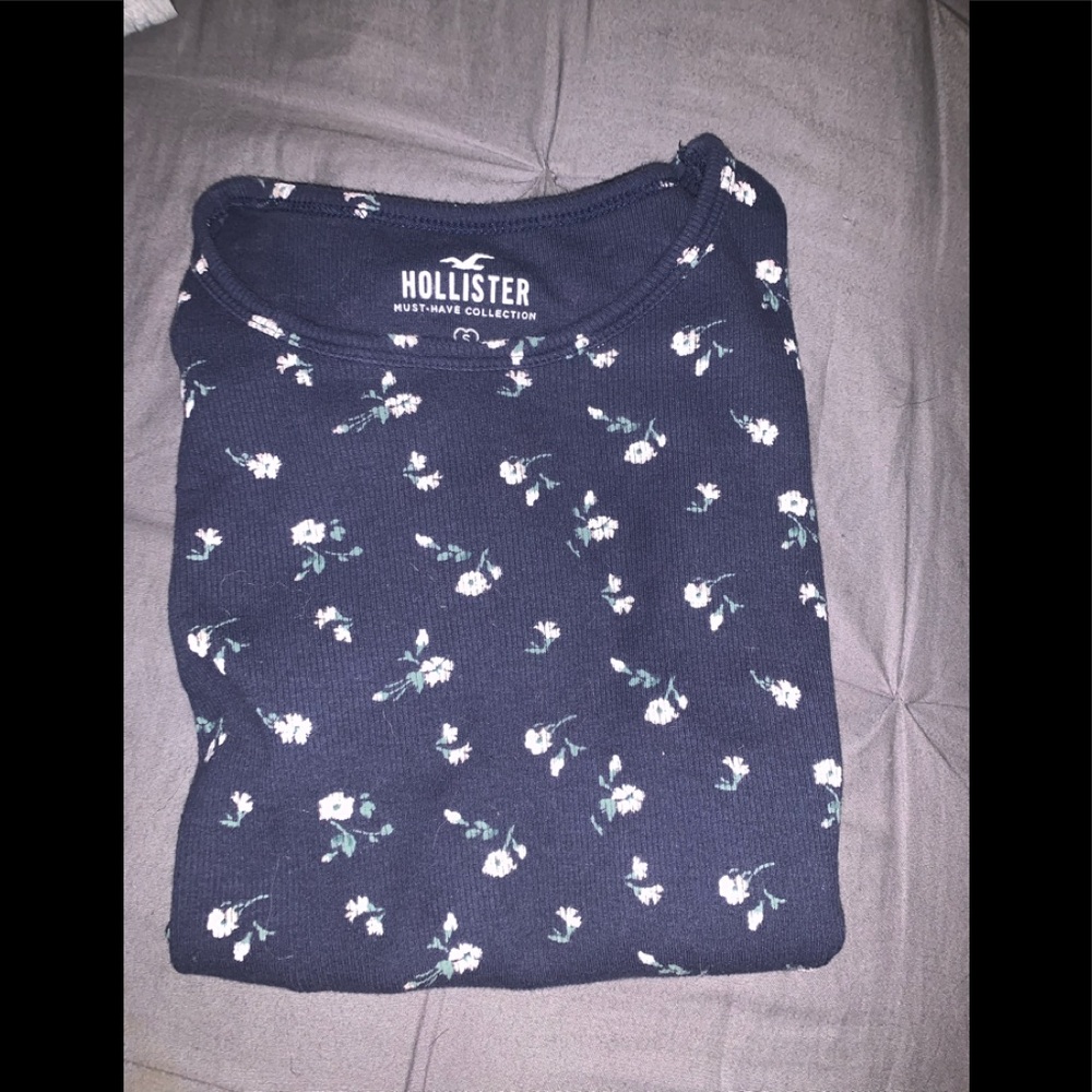 ℍ𝕠𝕝𝕝𝕚𝕤𝕥𝕖𝕣 𝔽𝕝𝕠𝕣𝕒𝕝 𝕋𝕖𝕖✰